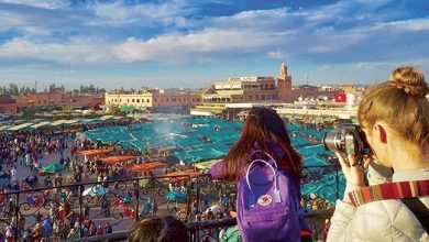صورة الحجوزات عبر الانترنت تساهم في زيادة النشاط السياحي في المغرب