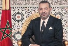 صورة جلالة الملك يستقبل عددا من السفراء الأجانب
