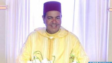 صورة صاحب السمو الملكي الأمير مولاي رشيد يزور ضريح المولى إدريس الأزهر بمناسبة حفل ختان صاحبي السمو الأميرين مولاي أحمد ومولاي عبد السلام