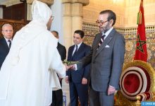 صورة جلالة الملك يعين عددا من السفراء الجدد