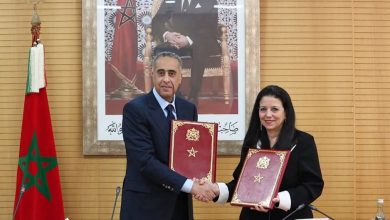 صورة توقيع اتفاقية إطار بشأن الشراكة والتعاون من أجل تطوير الحكومة الإلكترونية وتعميم استخدام ميزات الهوية الرقمية