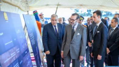صورة جلالة الملك يعطي انطلاقة إحداث منصة المخزون والاحتياطات الأولية لجهة الرباط- سلا- القنيطرة.. تجسيد للنموذج المغربي في الصمود في مواجهة الكوارث