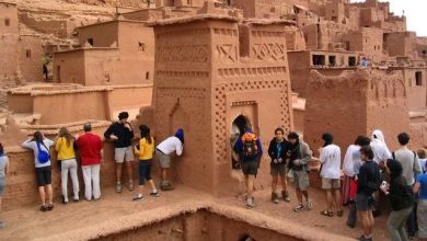 صورة ارتفاع قياسي في ليالي المبيت بالمغرب خلال فبراير 2025 .. السياحة الدولية تقود النمو
