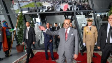 صورة جلالة الملك ..يدشن ويزور عددا من المشاريع الكبرى المندرجة في إطار إعادة هيكلة وتطوير المركب المينائي للدار البيضاء