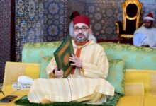 صورة أمير المؤمنين يترأس بالقصر الملكي بالرباط حفلا دينيا إحياء لليلة المولد النبوي الشريف